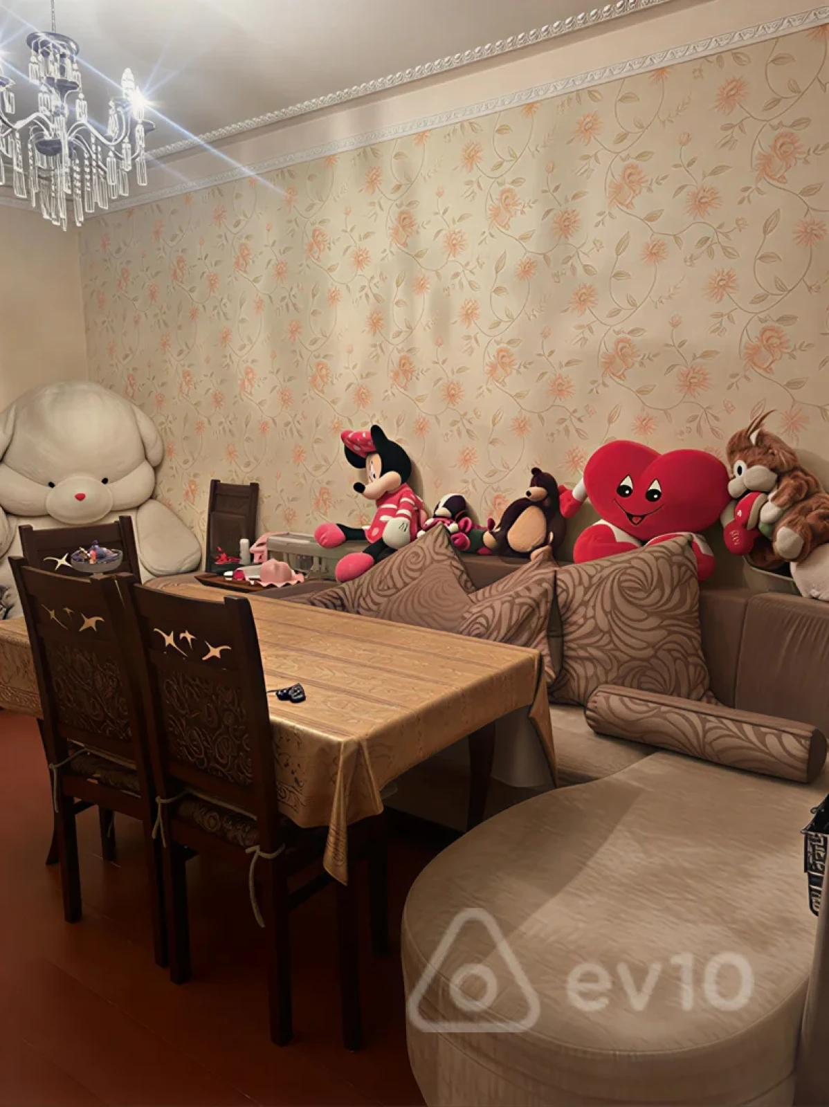 Kirayə verilir 2 otaqlı köhnə tikili 50 m²