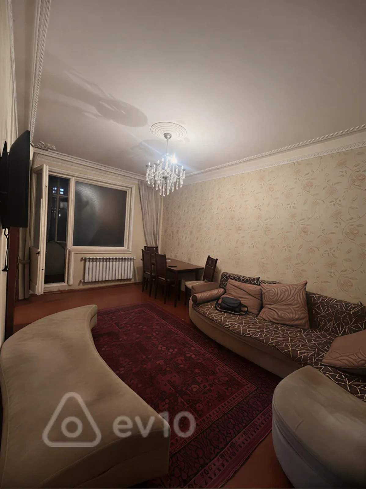Kirayə verilir 2 otaqlı köhnə tikili 50 m²