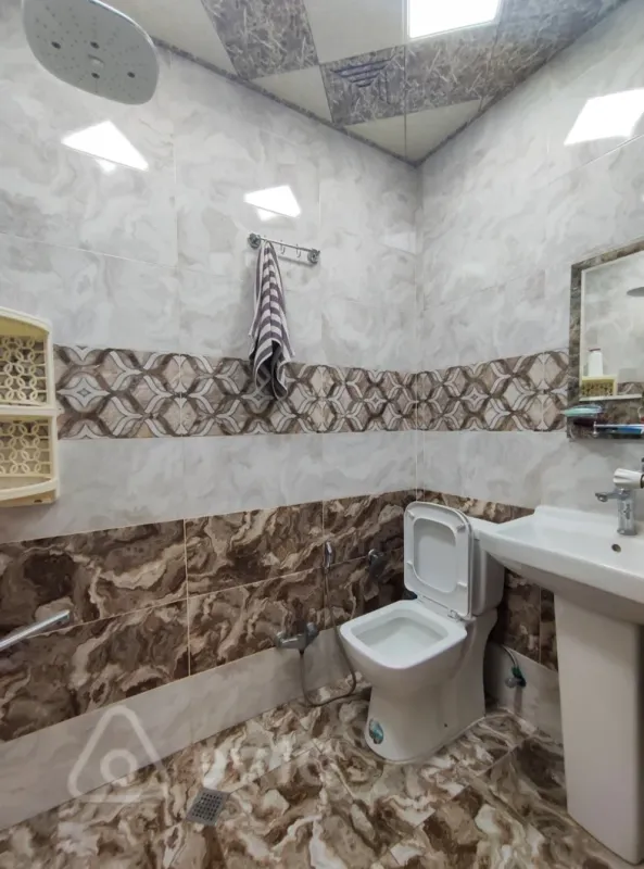 Kirayə verilir 2 otaqlı yeni tikili 50 m²