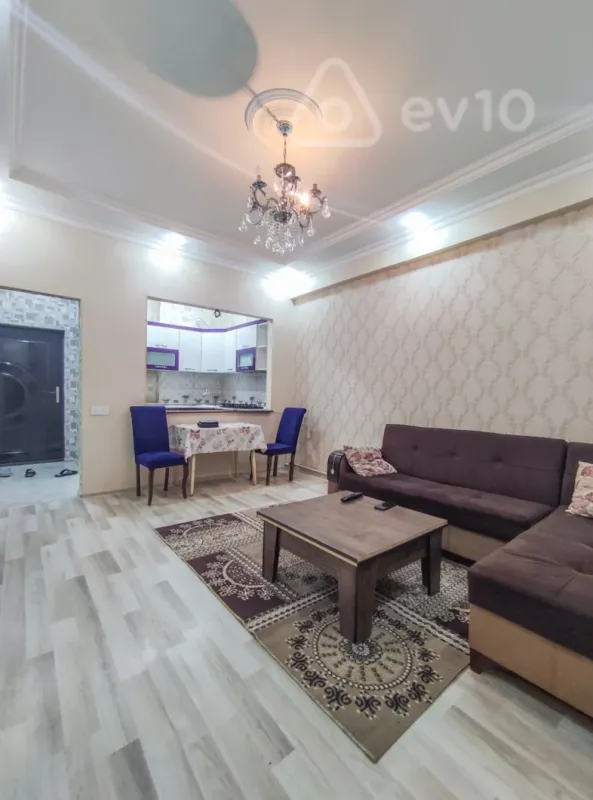 Kirayə verilir 2 otaqlı yeni tikili 50 m²