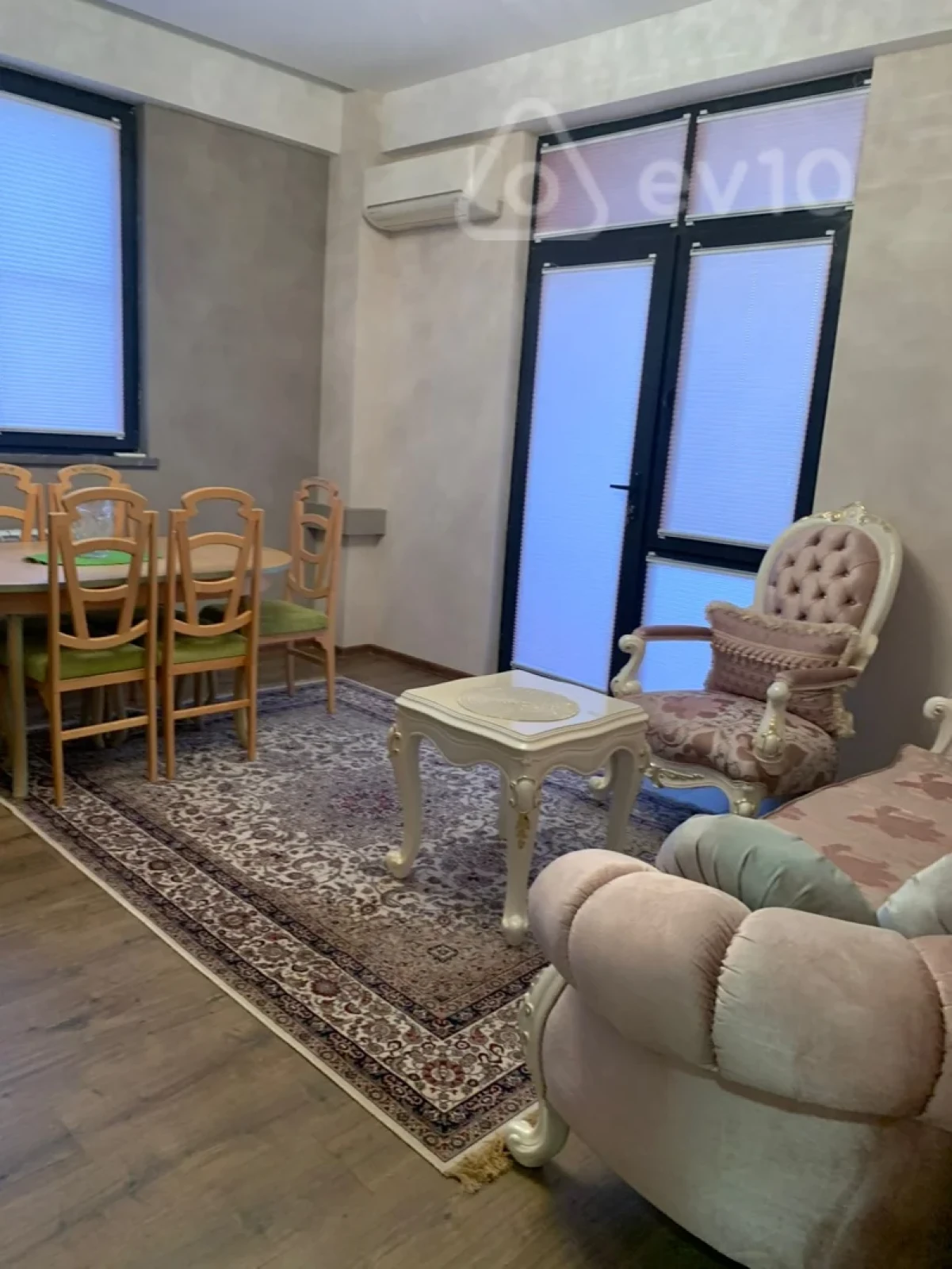 Kirayə verilir 2 otaqlı yeni tikili 80 m²