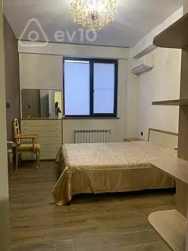 Kirayə verilir 2 otaqlı yeni tikili 80 m²