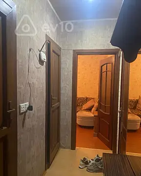 Kirayə verilir 2 otaqlı köhnə tikili 55 m²