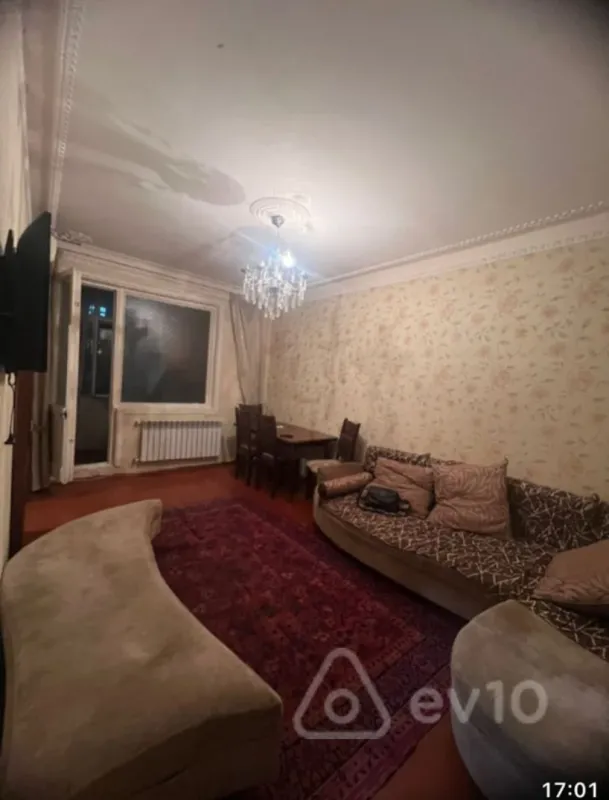 Kirayə verilir 2 otaqlı köhnə tikili 55 m²