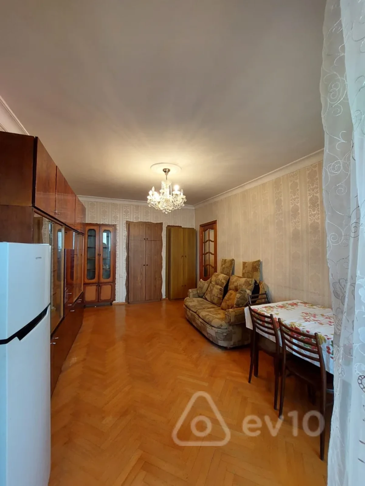 Kirayə verilir 3 otaqlı köhnə tikili 75 m²