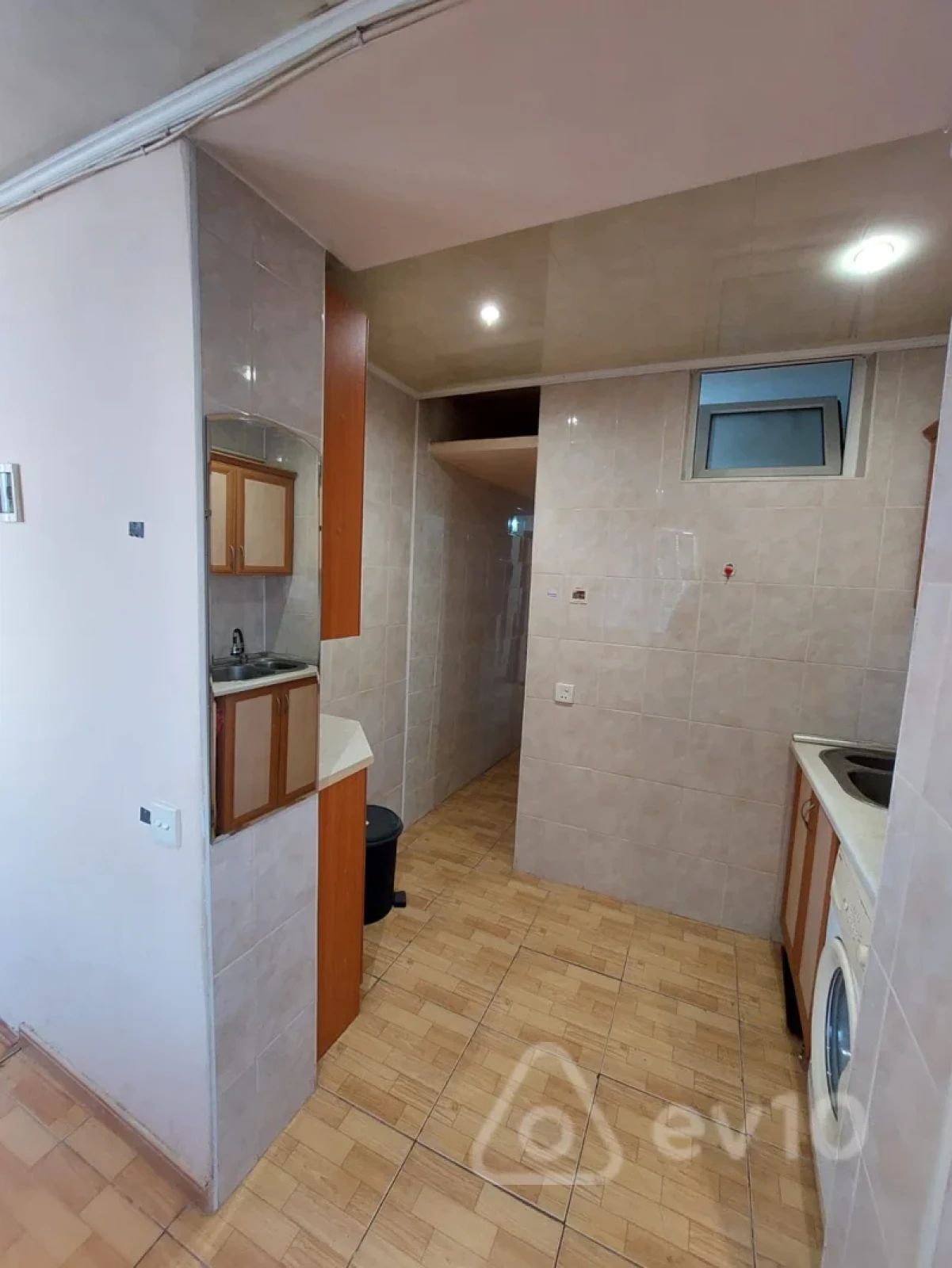 Kirayə verilir 3 otaqlı köhnə tikili 75 m²