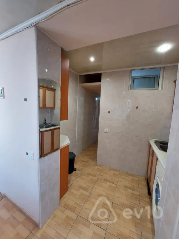 Kirayə verilir 3 otaqlı köhnə tikili 75 m²