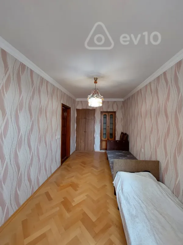 Kirayə verilir 3 otaqlı köhnə tikili 75 m²