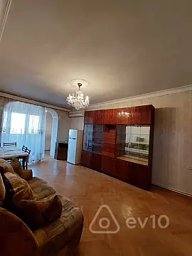 Kirayə verilir 3 otaqlı köhnə tikili 75 m²