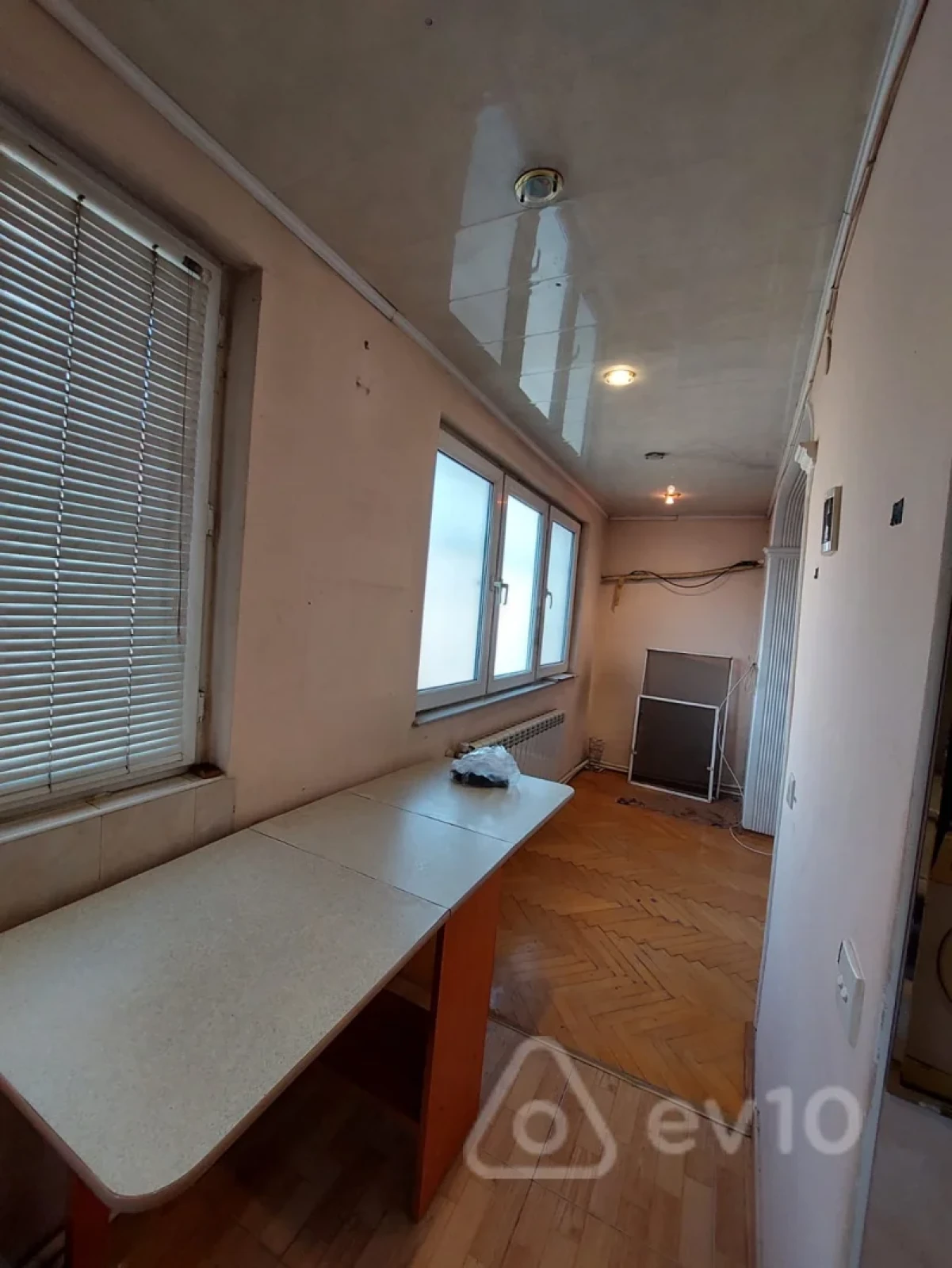 Kirayə verilir 3 otaqlı köhnə tikili 75 m²