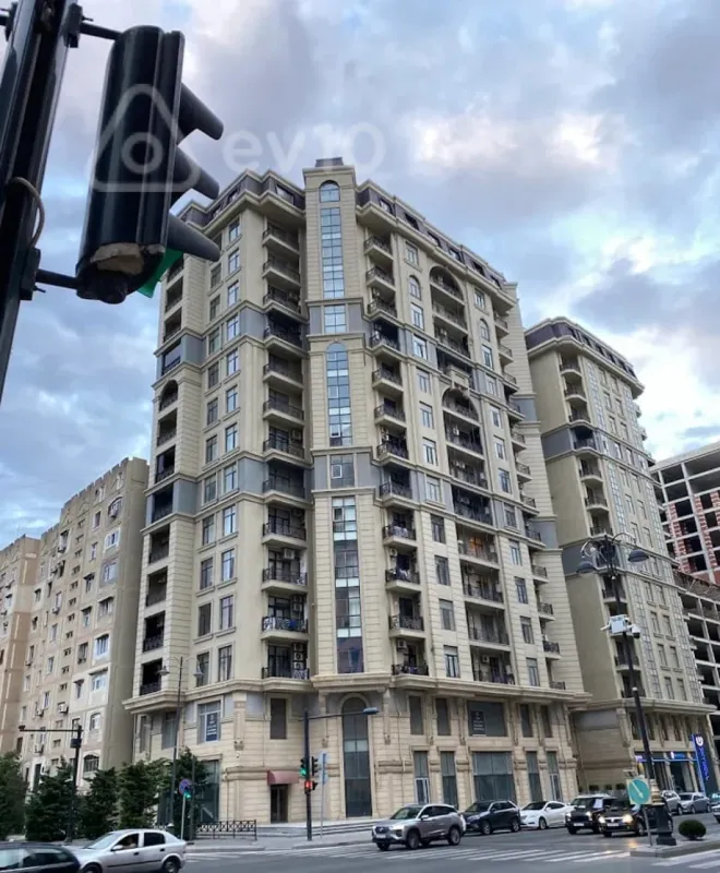 Satılır 2 otaqlı yeni tikili 64 m²