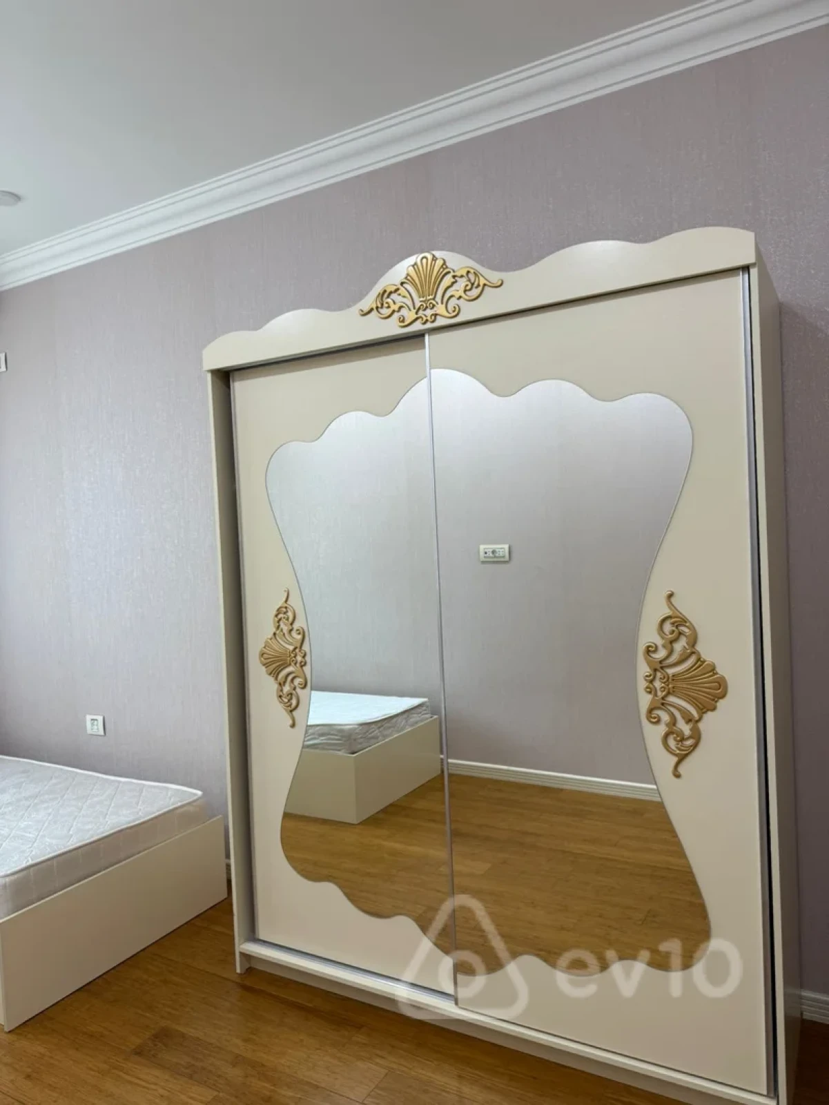 Kirayə verilir 2 otaqlı yeni tikili 95 m²