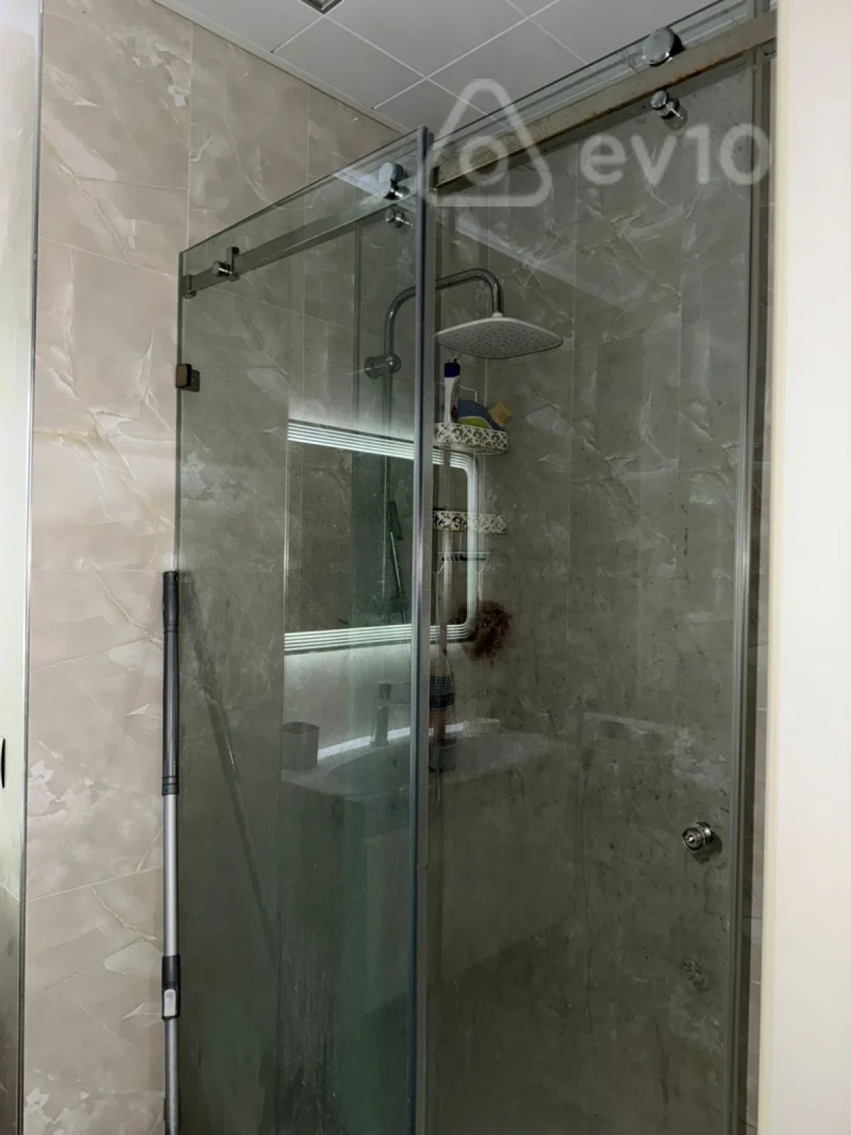 Kirayə verilir 2 otaqlı yeni tikili 95 m²