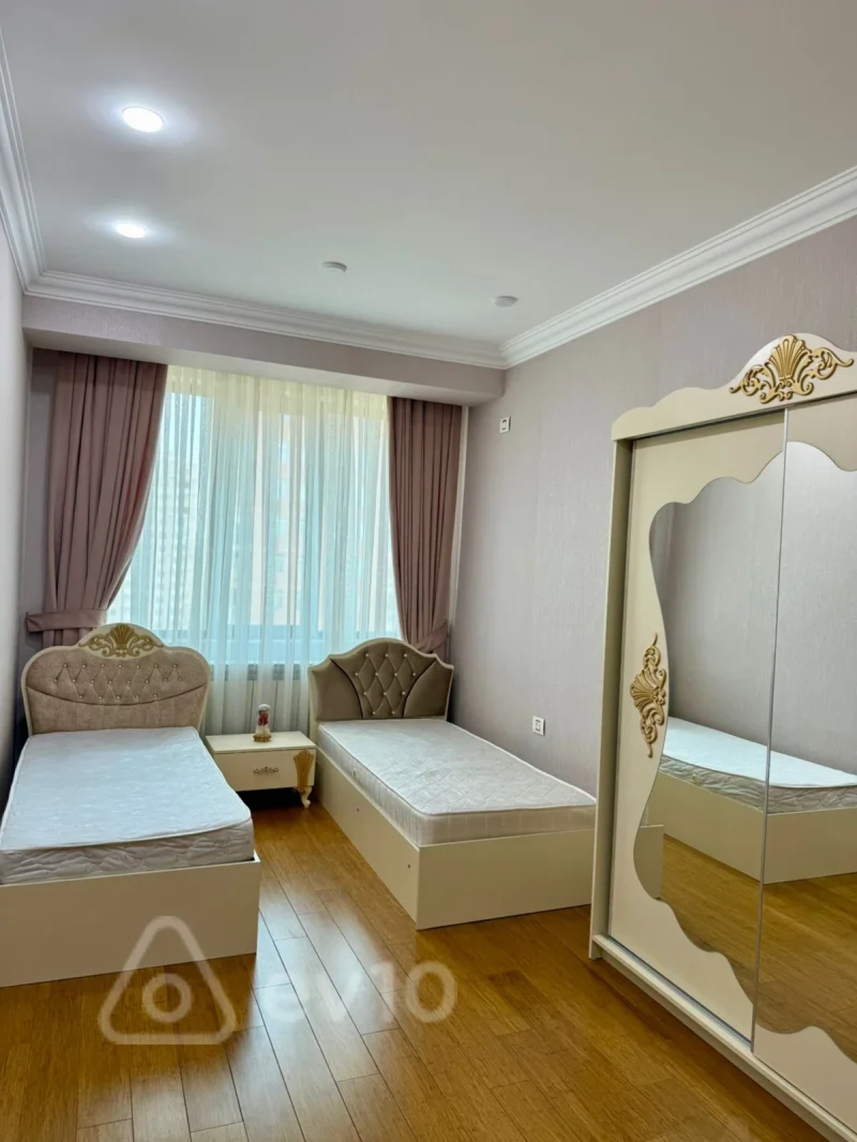 Kirayə verilir 2 otaqlı yeni tikili 95 m²