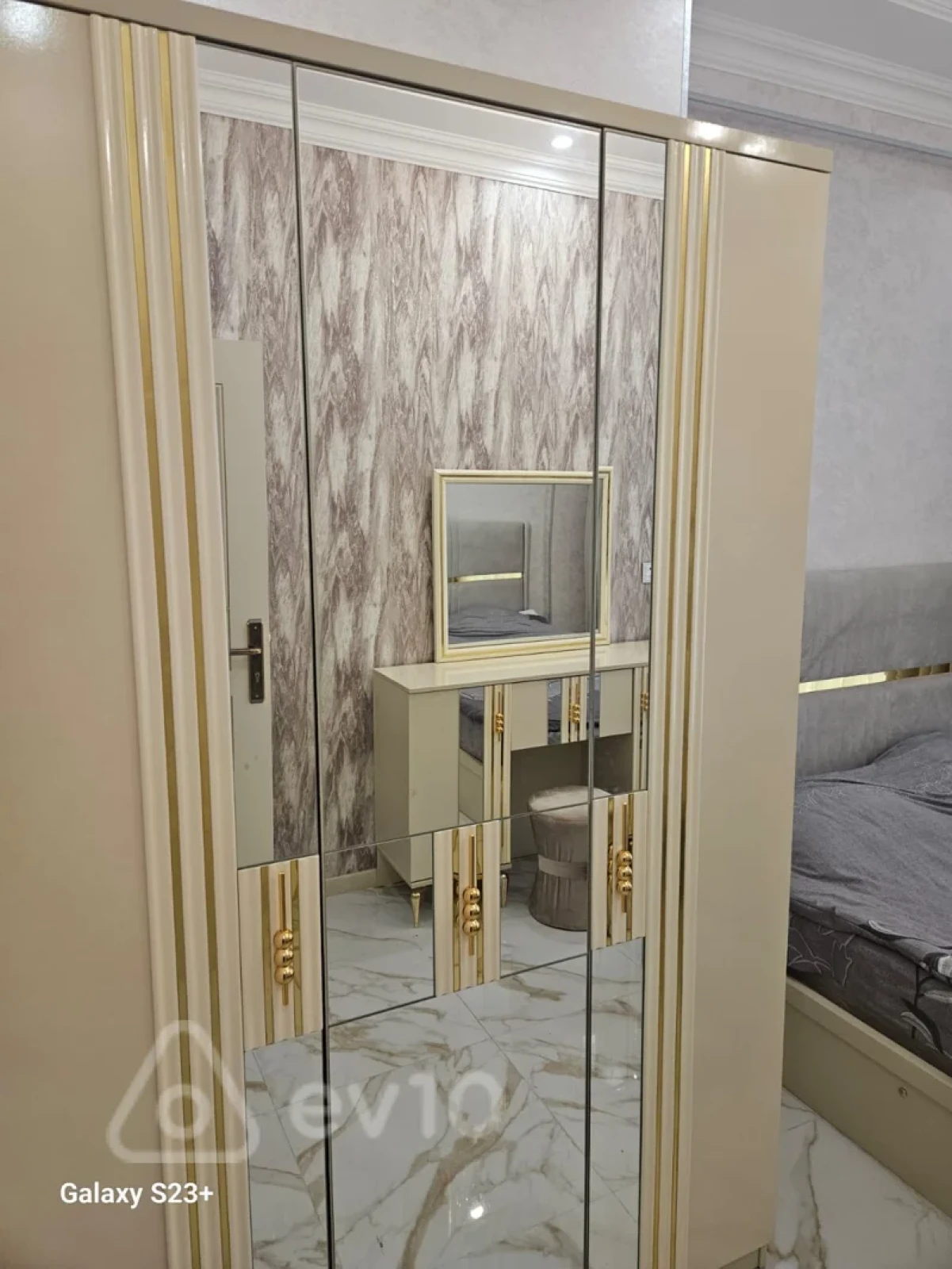 Kirayə verilir 2 otaqlı yeni tikili 65 m²