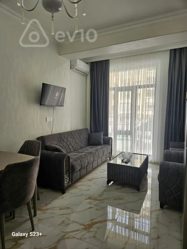 Kirayə verilir 2 otaqlı yeni tikili 65 m²