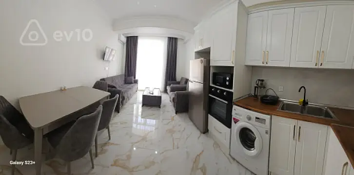 Kirayə verilir 2 otaqlı yeni tikili 65 m²