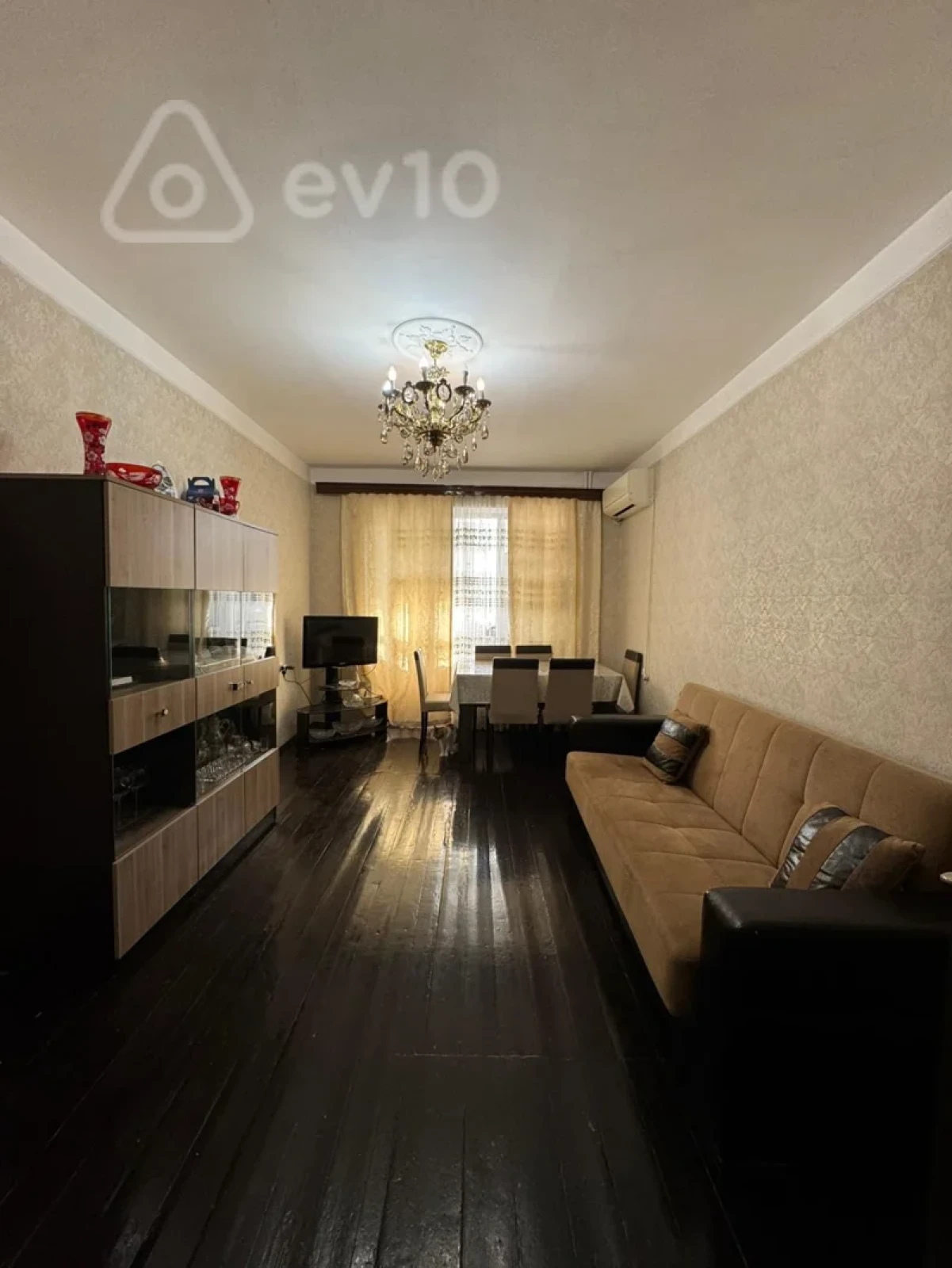 Kirayə verilir 2 otaqlı köhnə tikili 60 m²