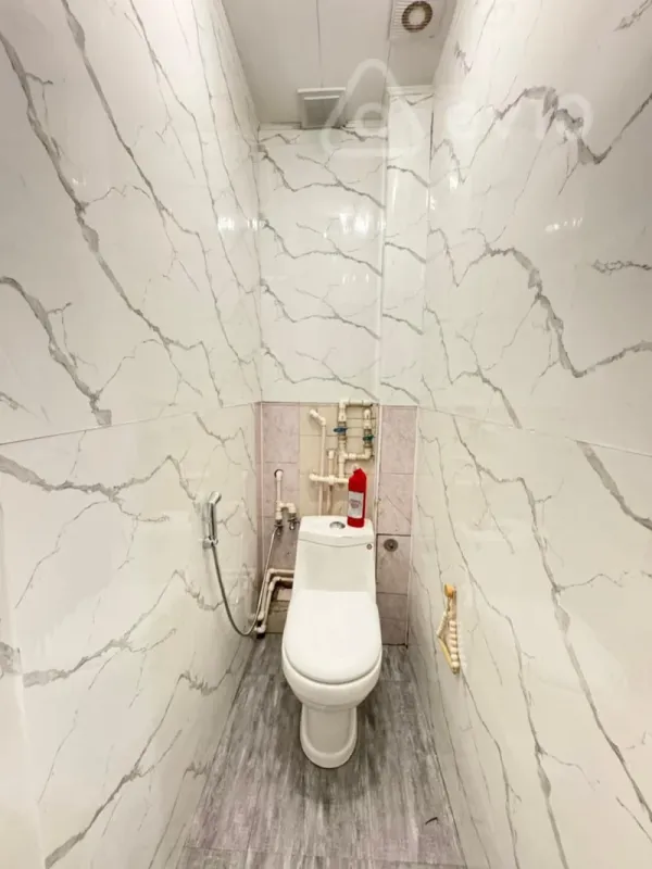 Satılır 2 otaqlı köhnə tikili 60 m²