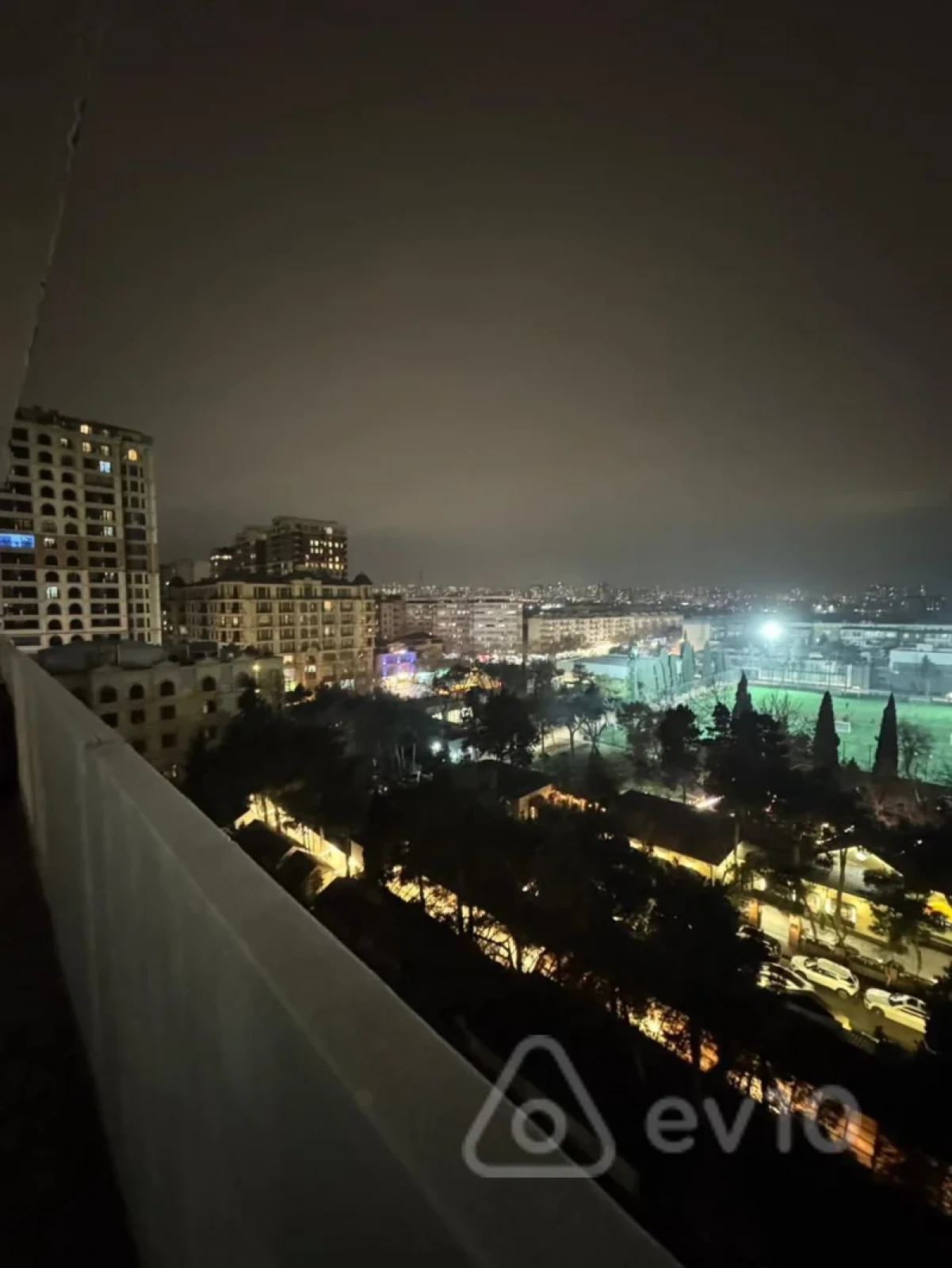 Satılır 2 otaqlı köhnə tikili 60 m²