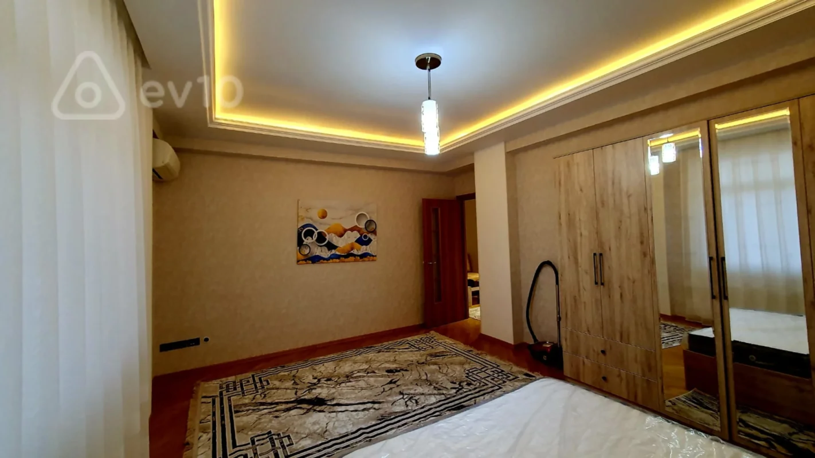 Kirayə verilir 3 otaqlı yeni tikili 75 m²