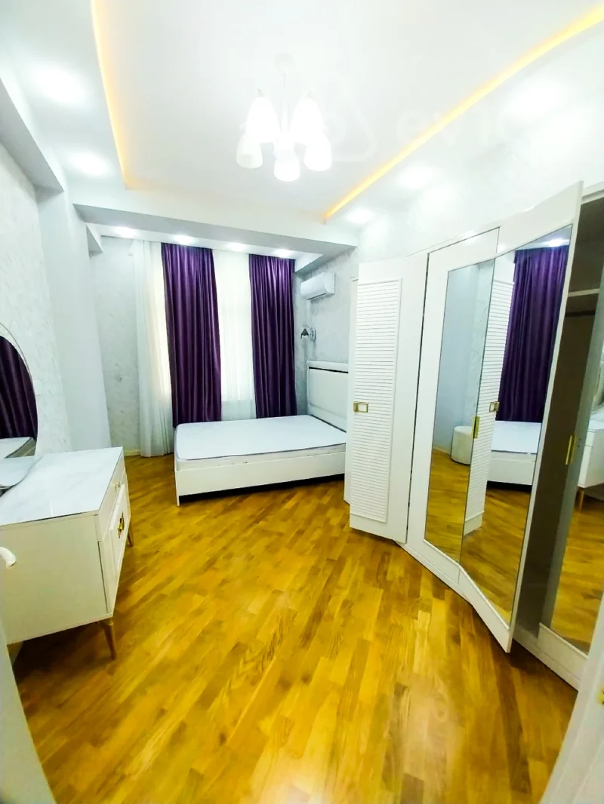 Kirayə verilir 3 otaqlı yeni tikili 100 m²