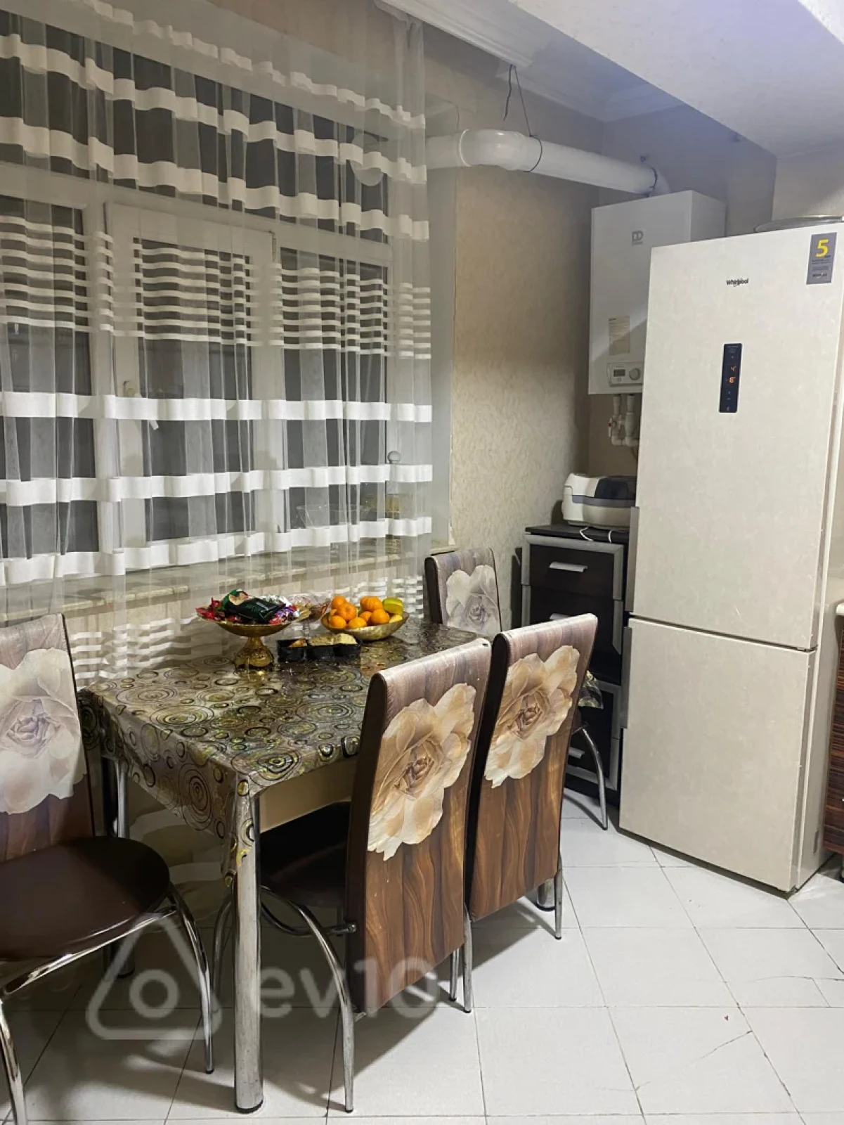 Satılır 2 otaqlı yeni tikili 70 m²