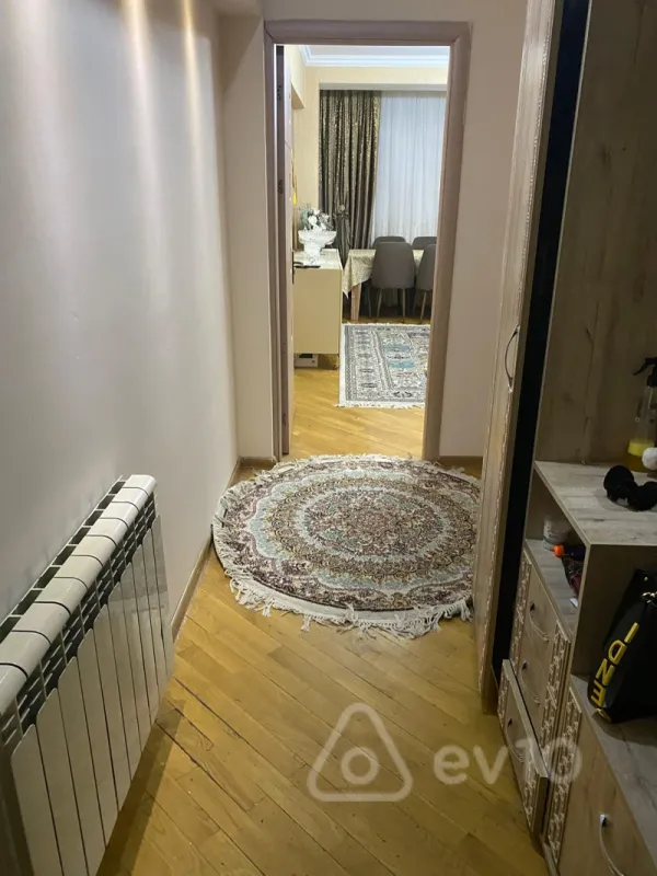 Satılır 2 otaqlı yeni tikili 70 m²