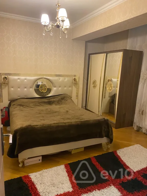 Satılır 2 otaqlı yeni tikili 70 m²