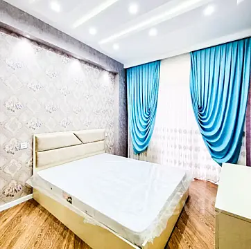 Kirayə verilir 2 otaqlı yeni tikili 70 m²