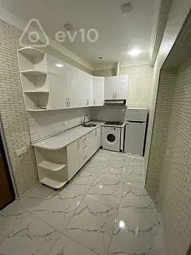Kirayə verilir 2 otaqlı yeni tikili 70 m²