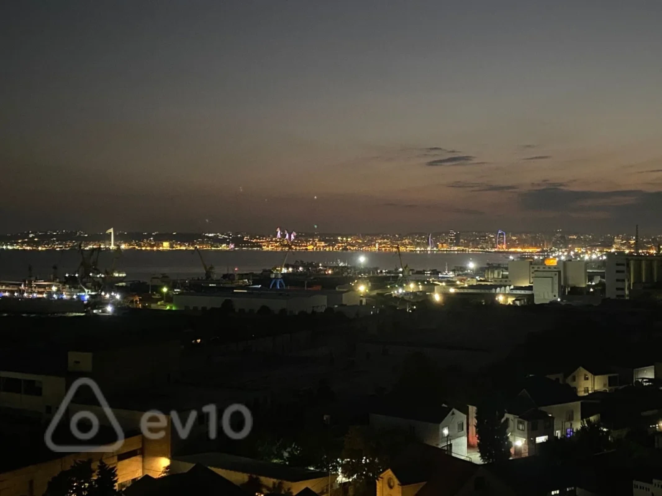 Kirayə verilir 2 otaqlı yeni tikili 70 m²