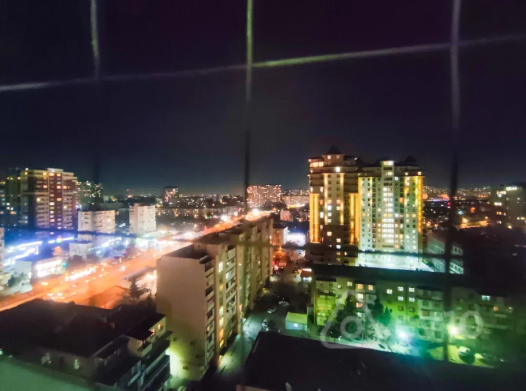 Kirayə verilir 3 otaqlı yeni tikili 150 m²