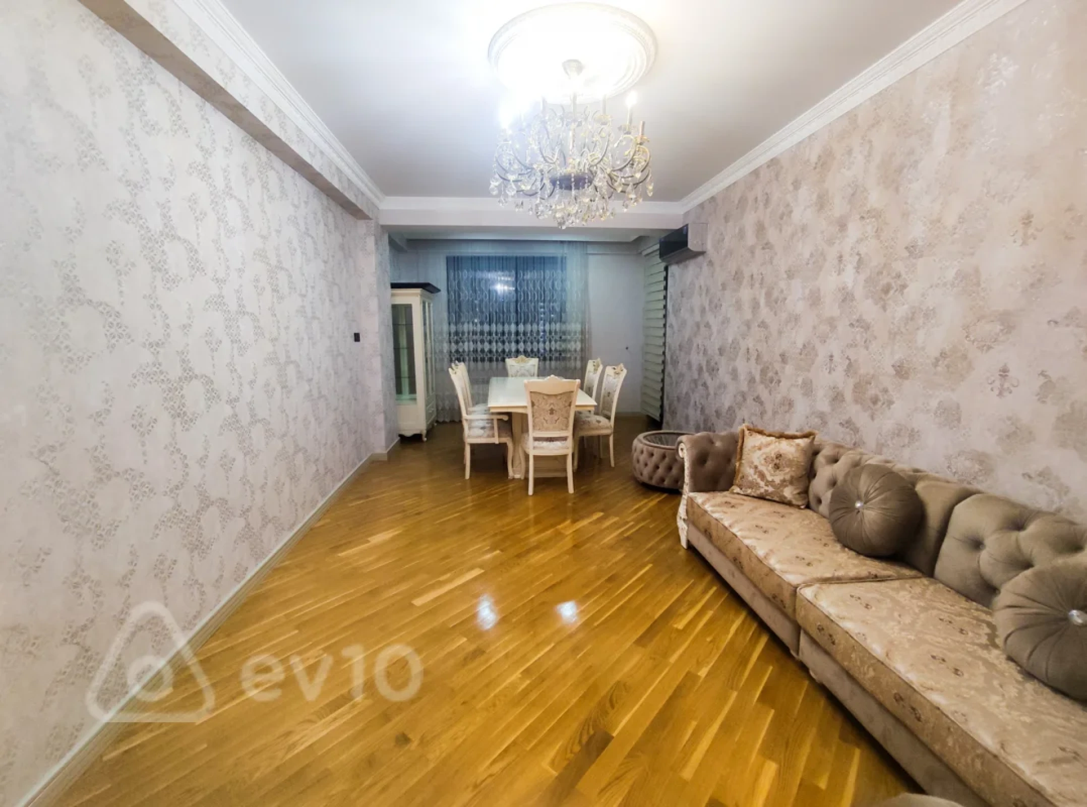 Kirayə verilir 3 otaqlı yeni tikili 150 m²
