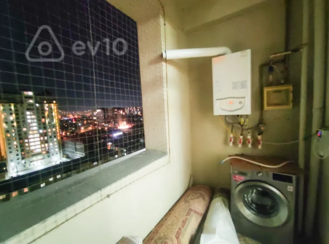 Kirayə verilir 3 otaqlı yeni tikili 150 m²