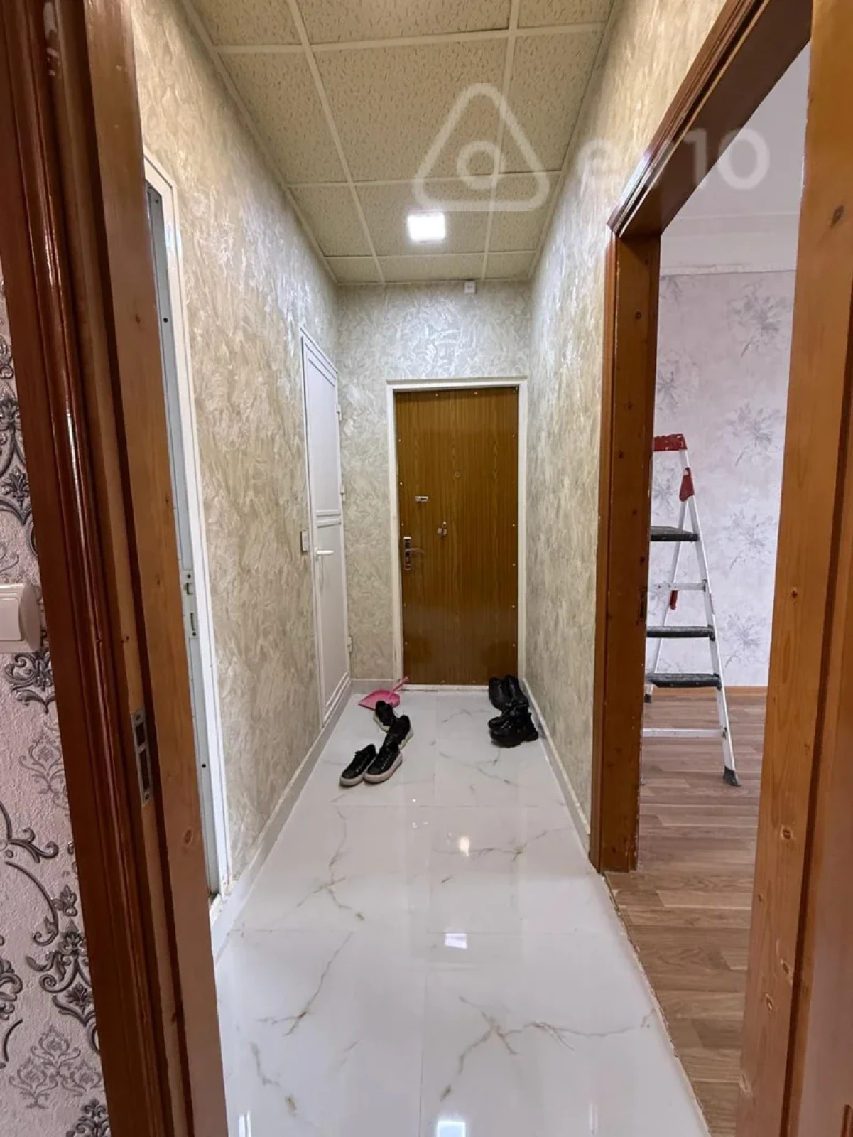 Kirayə verilir 3 otaqlı köhnə tikili 80 m²