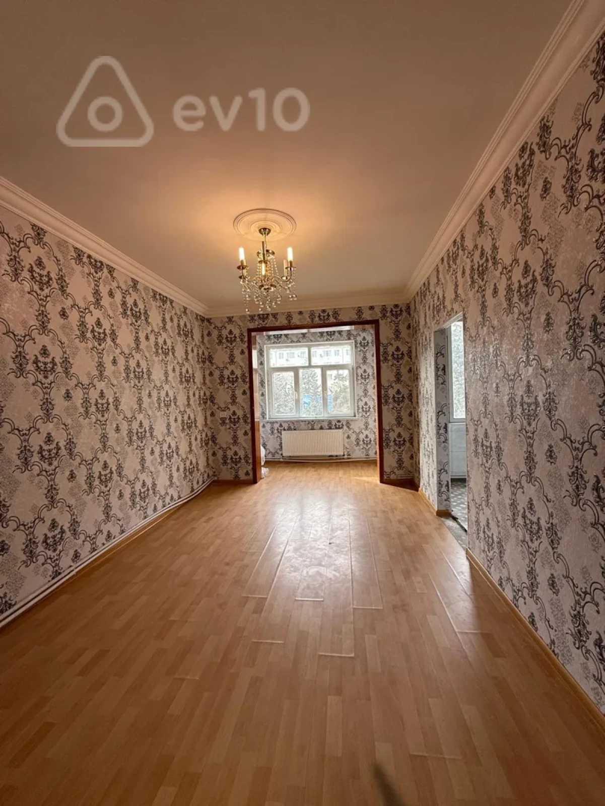 Kirayə verilir 3 otaqlı köhnə tikili 80 m²