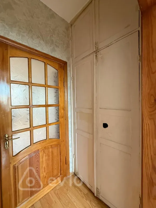 Kirayə verilir 3 otaqlı köhnə tikili 90 m²