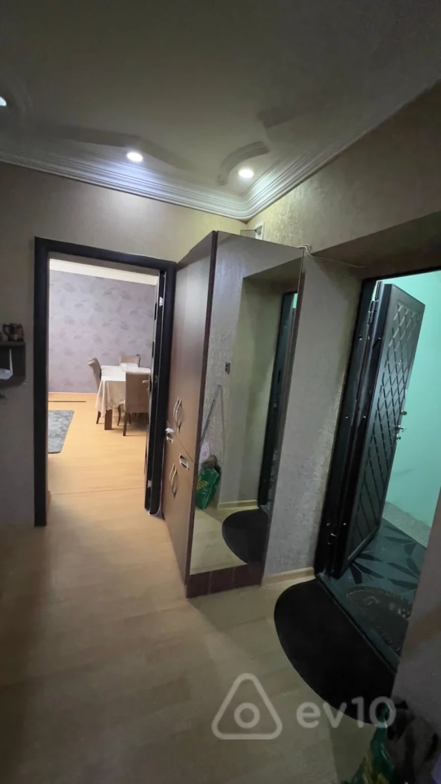 Kirayə verilir 3 otaqlı yeni tikili 85 m²