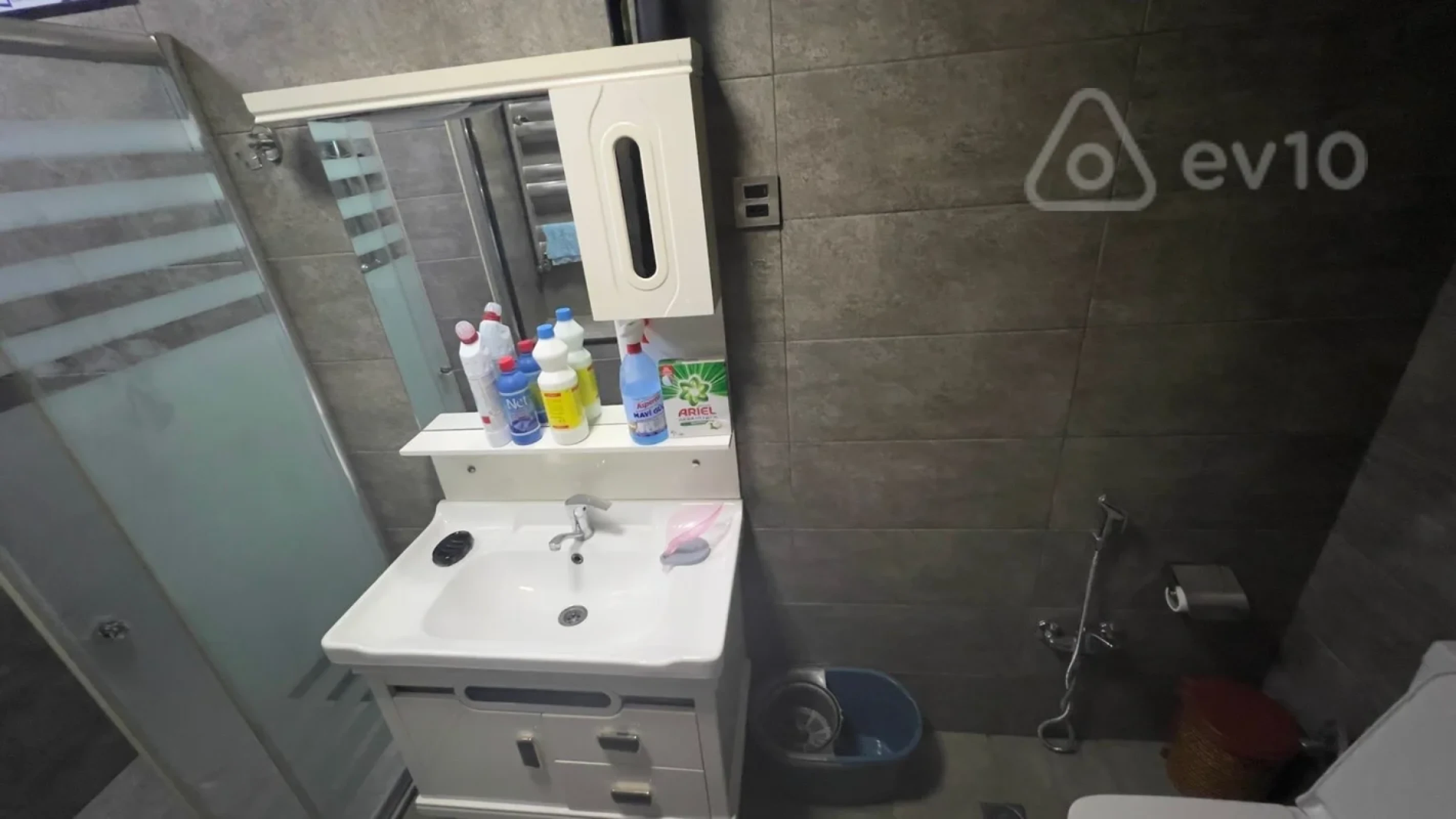 Kirayə verilir 3 otaqlı yeni tikili 85 m²