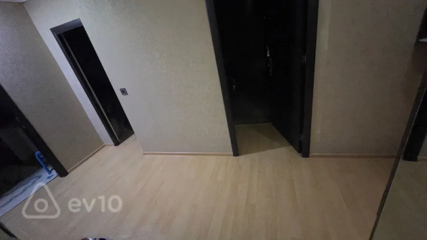 Kirayə verilir 3 otaqlı yeni tikili 85 m²