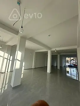 Kirayə verilir mənzil 300 m²