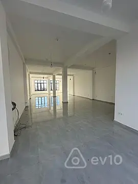 Kirayə verilir mənzil 300 m²