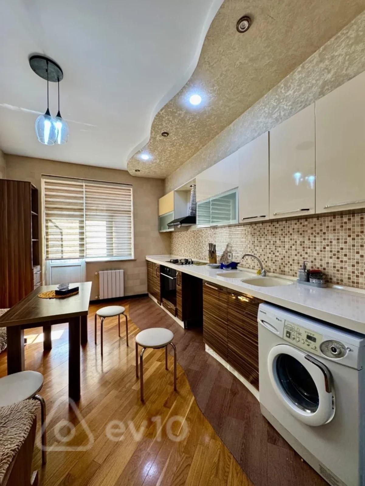 Kirayə verilir 3 otaqlı yeni tikili 125 m²