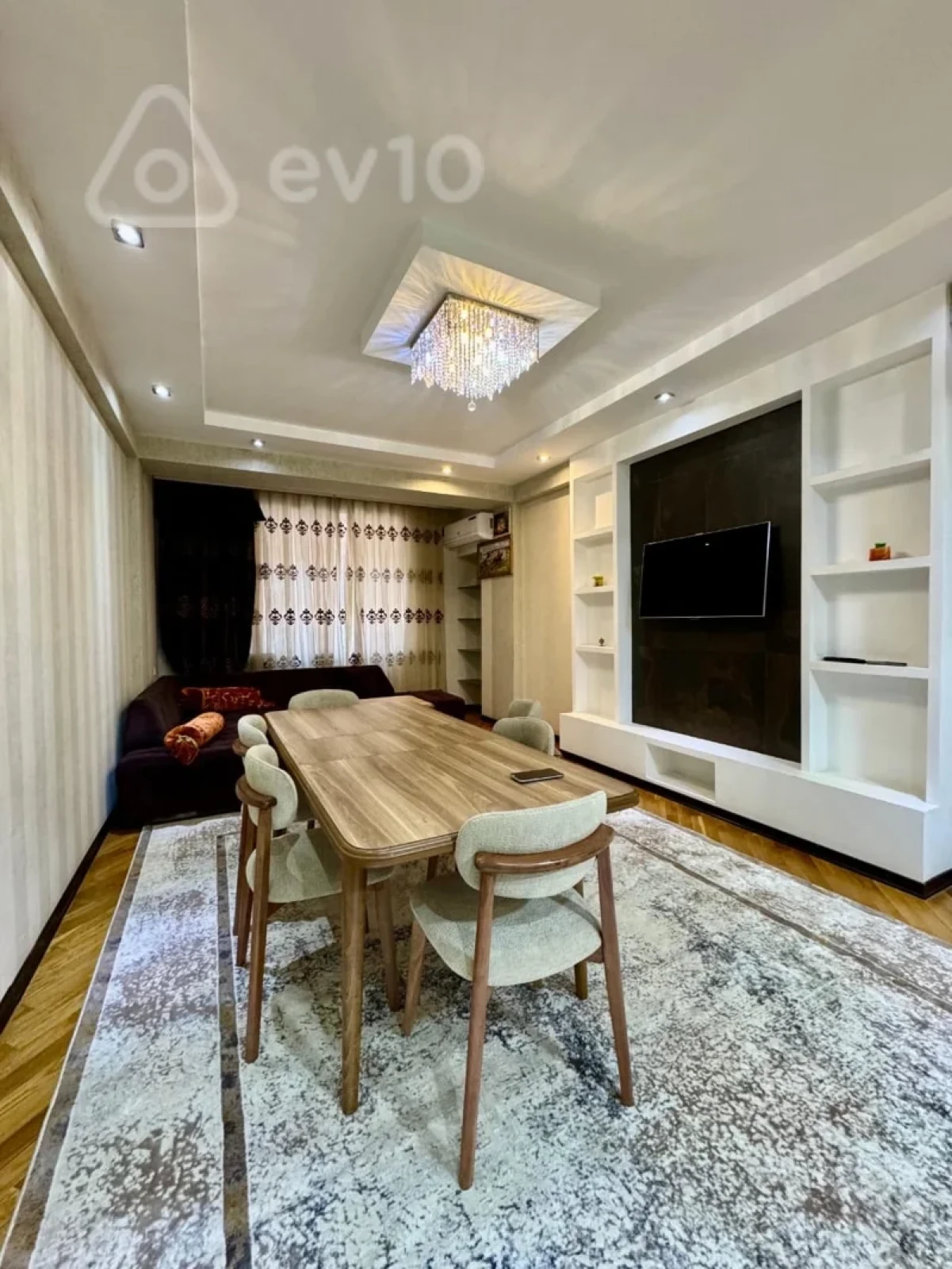 Kirayə verilir 3 otaqlı yeni tikili 125 m²