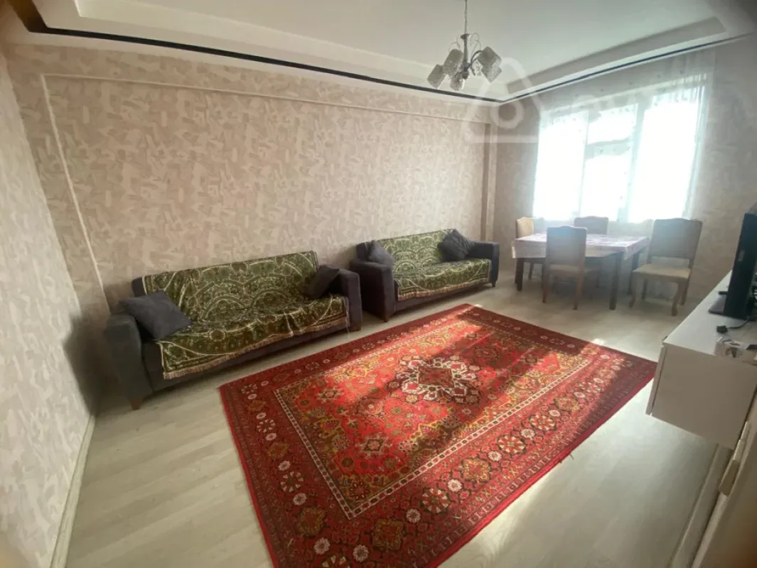 Kirayə verilir 2 otaqlı yeni tikili 75 m²