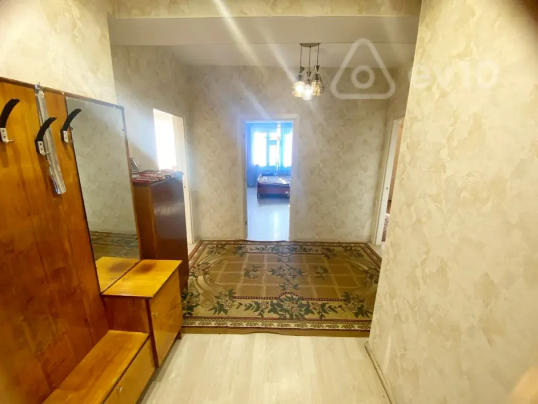 Kirayə verilir 2 otaqlı yeni tikili 75 m²