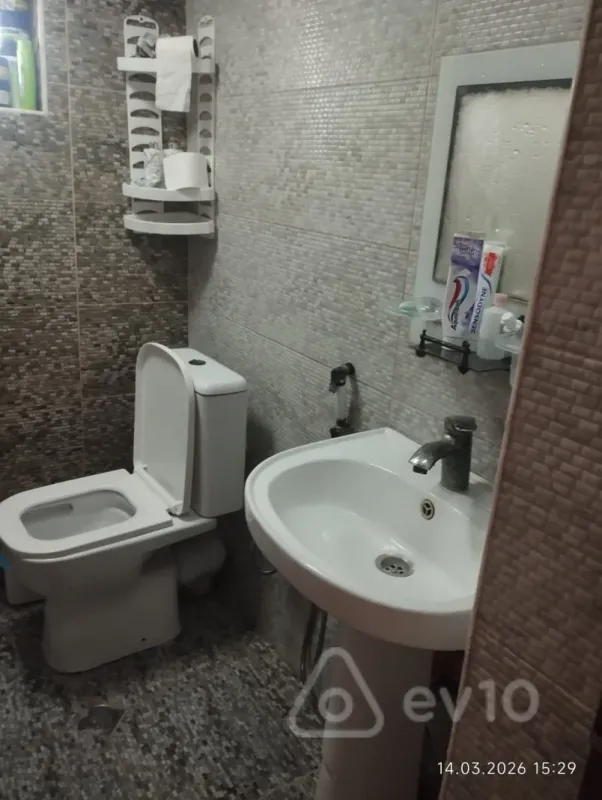 Satılır 4 otaqlı həyət evi 140 m²