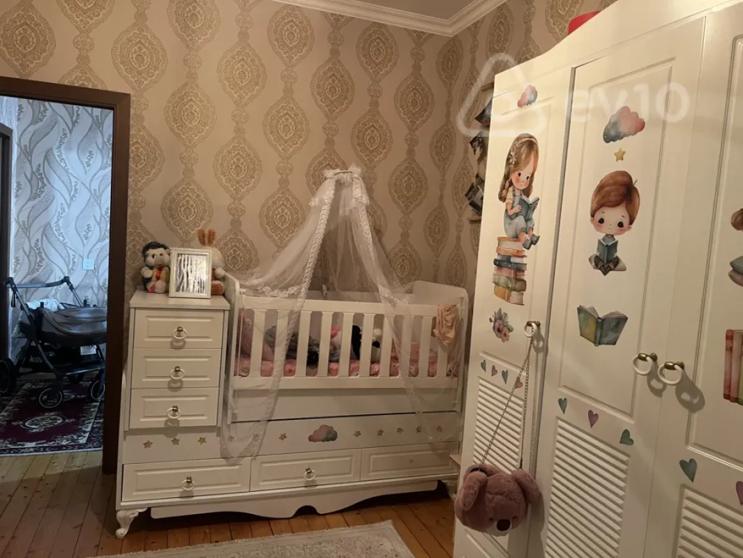 Satılır 4 otaqlı həyət evi 140 m²