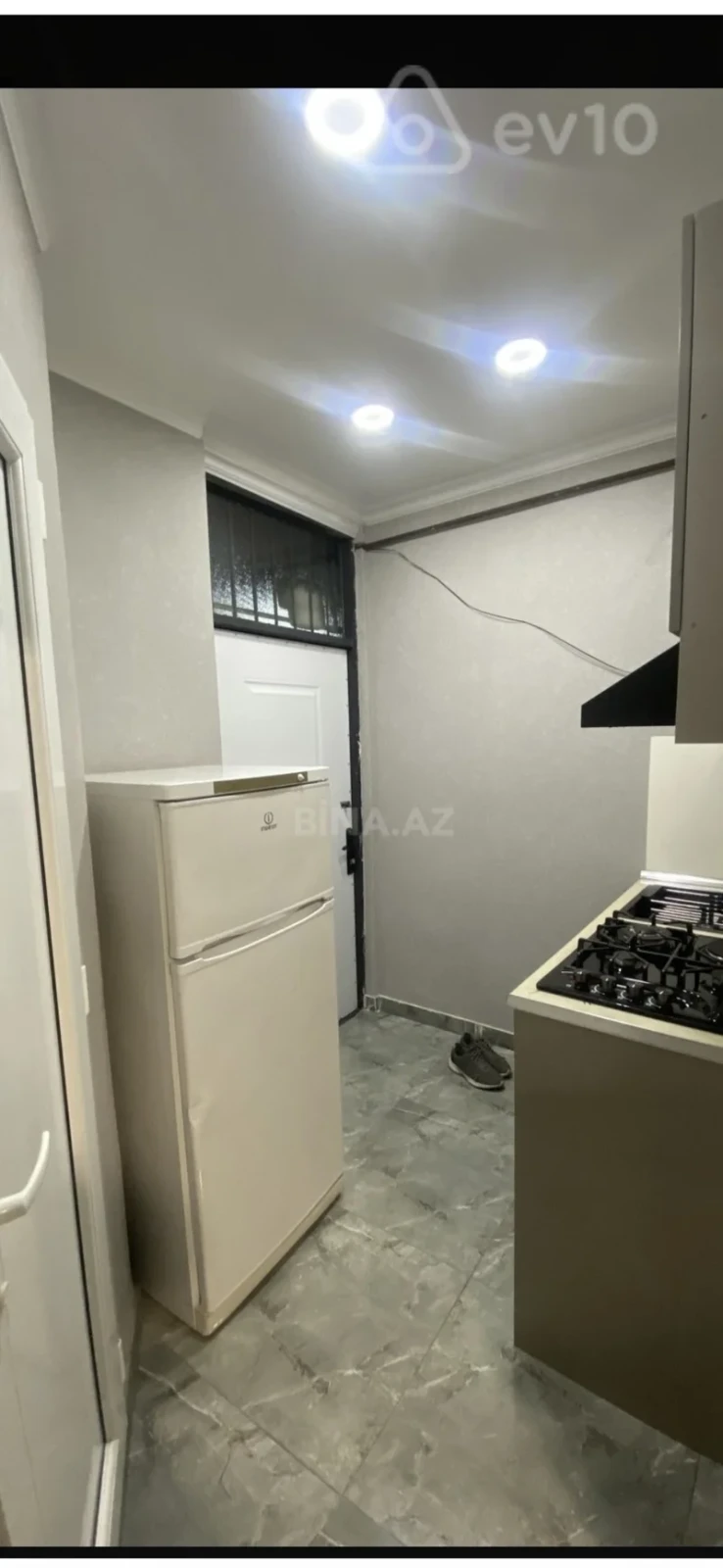 Kirayə verilir 2 otaqlı köhnə tikili 27 m²